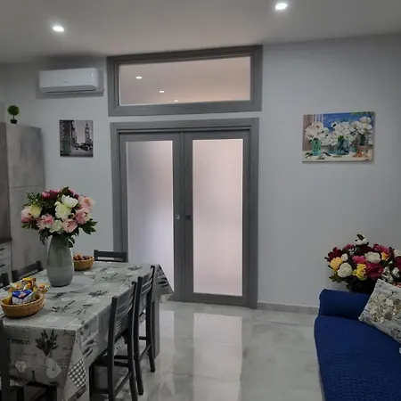 Miriam's House * ポンペイ